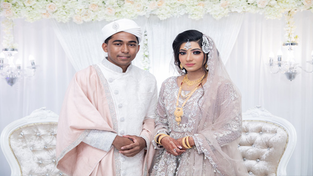 Indian Happy Couple – Honeymoon Leaked Viral Watching