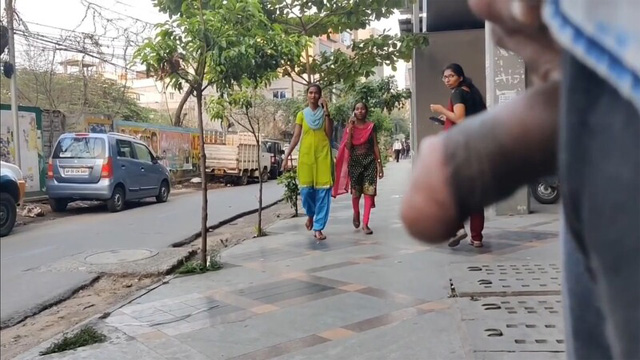 Daring Guy Flashing Sex – In Girls Leaked Mms Video Part 2
