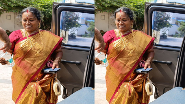 Thakur Amma Bathing – Son Secretly Recorded