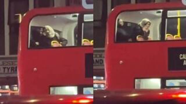 Hijab Girl Fucking Inside Decker Red Bus On New Year