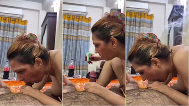 Sexy Milf Bhabi Sucking Video