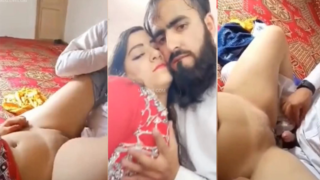 Desi Paki Couple Fucking Riding Leaked MMS