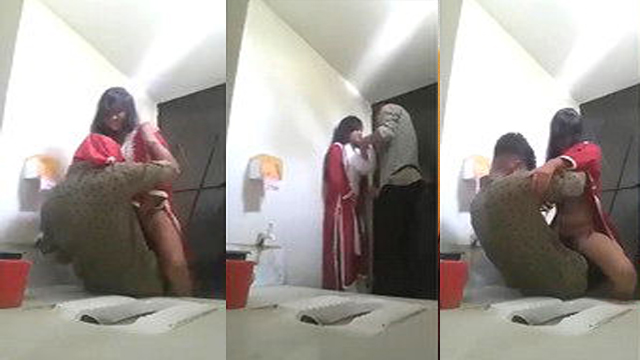 Desi Lover Roamnce And – Fucking With Bathroom Mms