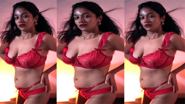 Lavanya Manickam Bikini Tease Juicy Boobs Bounce