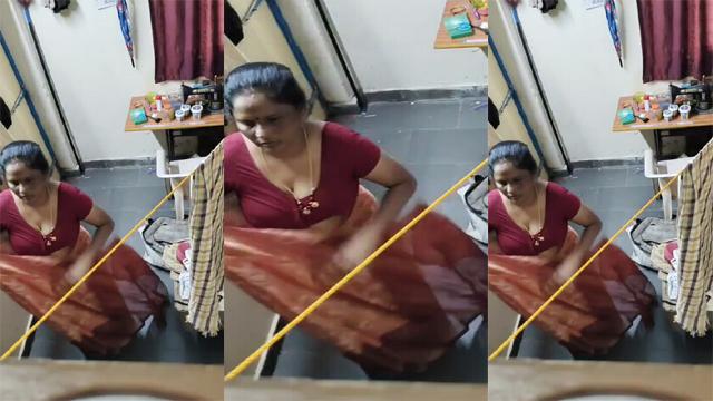 Real Tamil Mom Changing Dress Captured Secretly